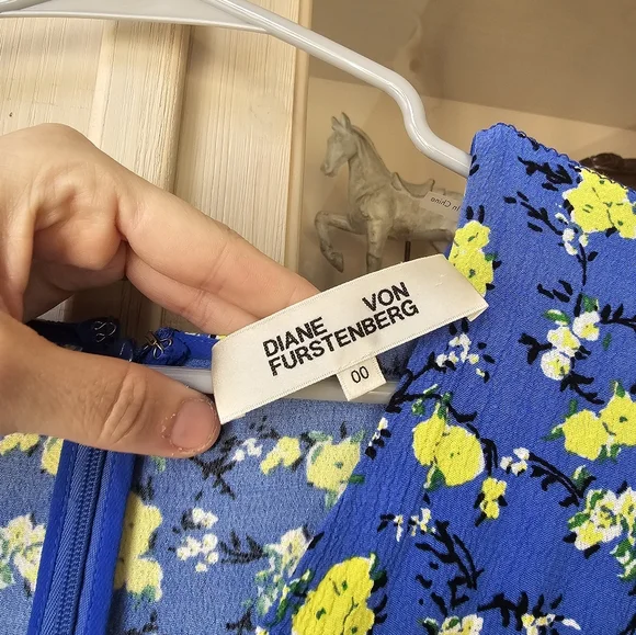 $308 Diane Von Furstenberg Jemma Shirred Floral-Print Crepe Dress - Picture 8 of 15